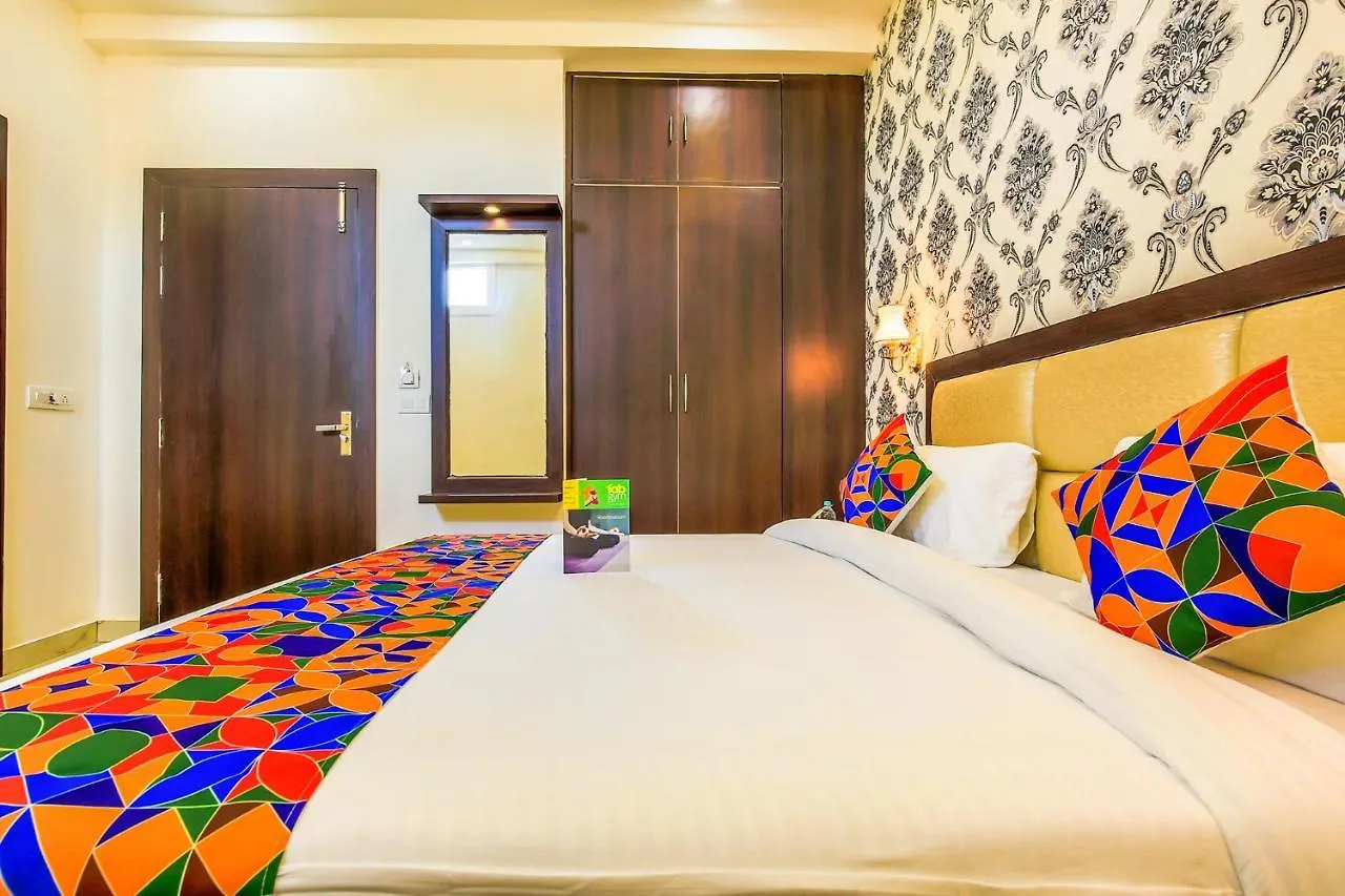 Hotel Fabhotel Star Of Taj Restobar Fatehabad Road Agra