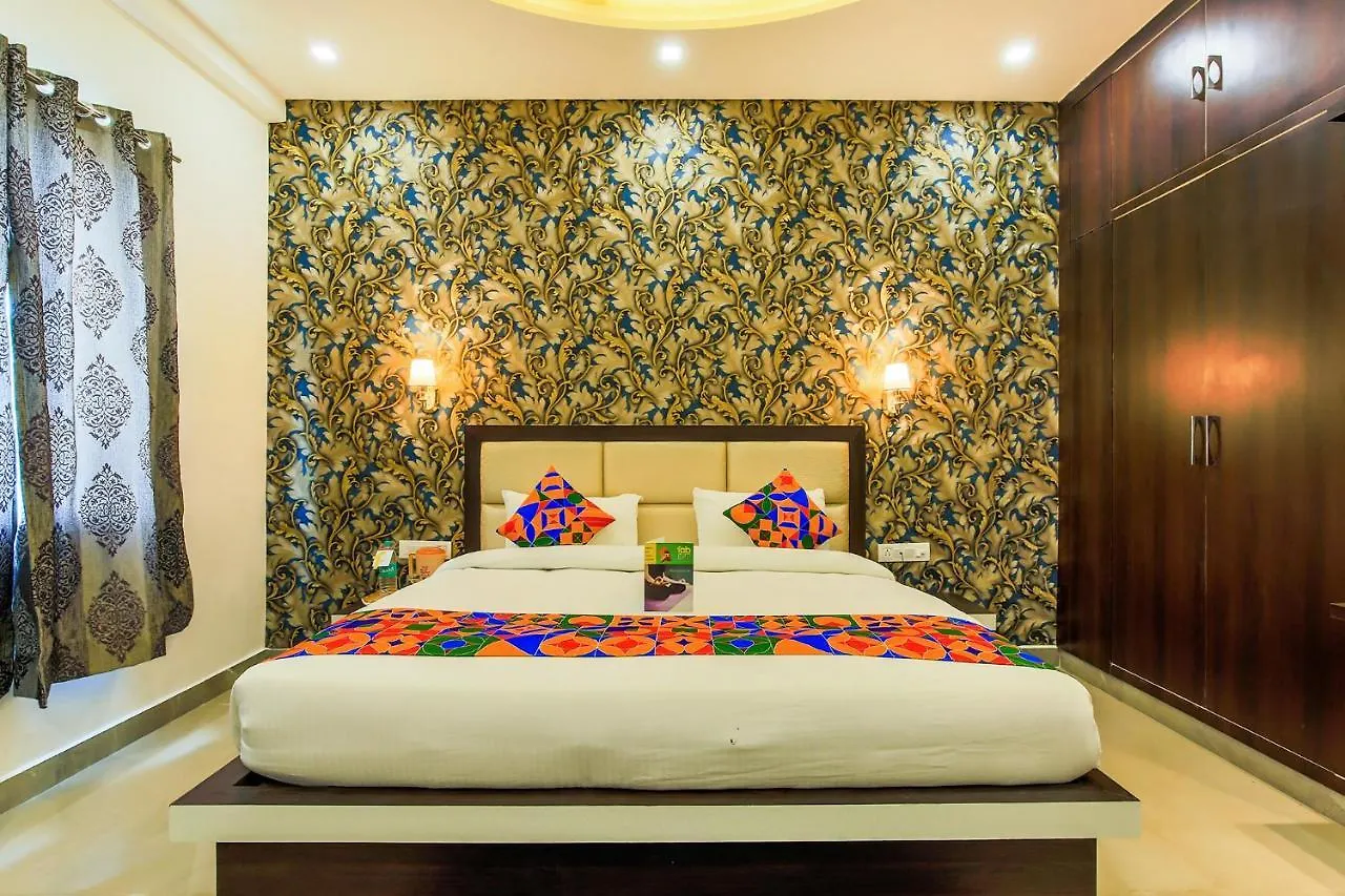 Fabhotel Star Of Taj Restobar Fatehabad Road Agra  3*, Agra (Uttar Pradesh)